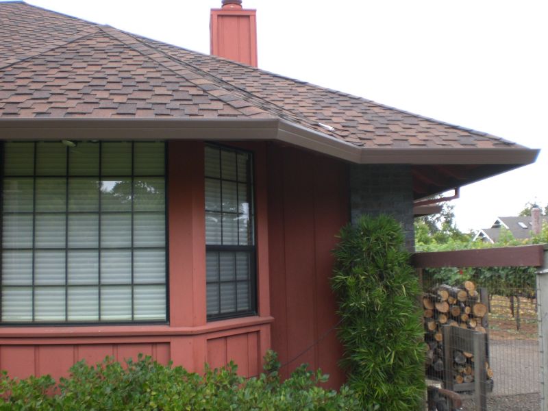 Commercial Seamless Gutter Repair